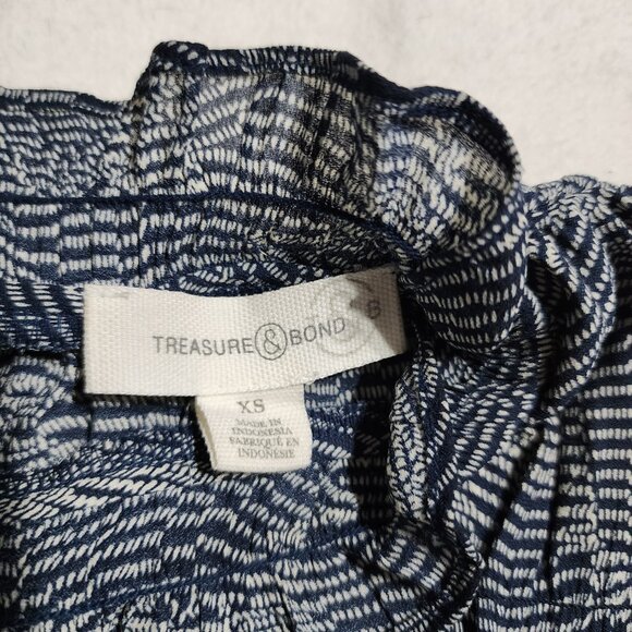Treasure & Bond Blue Patterned Sleeveless Blouse – Size XS - Picture 2 of 4